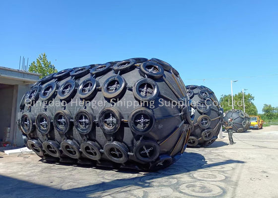 Качество Two-year Warranty Pneumatic Rubber Fender 2.5*5.5M For Vessel Berthing завод