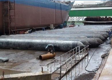 Качество черный надувной морской корабль запускает спасательные резиновые подушки безопасности завод