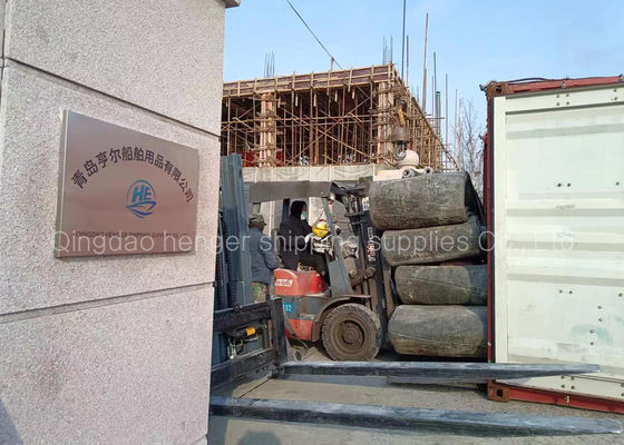 Качество DNV аттестуют воздушные подушки 1.8x12m пневматические морские резиновые для запускать корабля завод