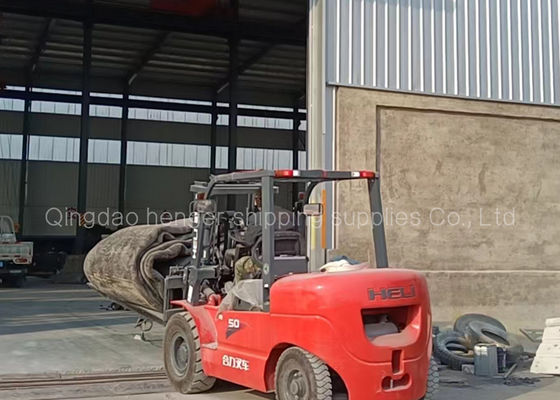 Качество DNV аттестуют воздушные подушки 1.8x12m пневматические морские резиновые для запускать корабля завод