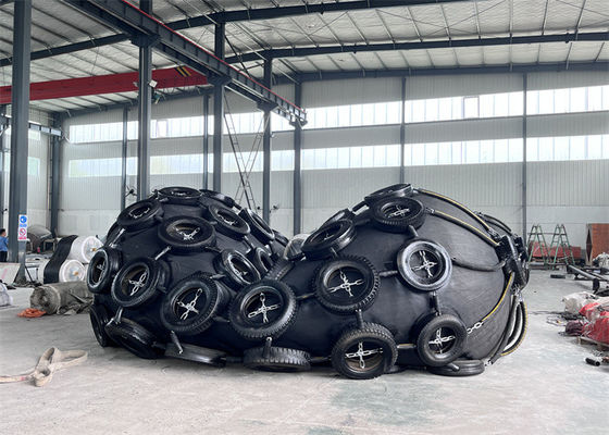 Качество ISO17357 обвайзер черноты 50Kpa стандарта 3.3*6.5M пневматический резиновый для продажи завод