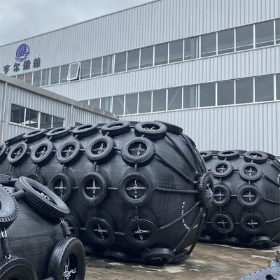 Качество Two-year Warranty Pneumatic Rubber Fender 2.5*5.5M For Vessel Berthing завод