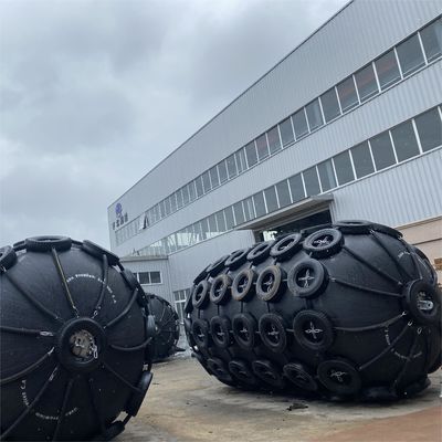 Качество Two-year Warranty Pneumatic Rubber Fender 2.5*5.5M For Vessel Berthing завод