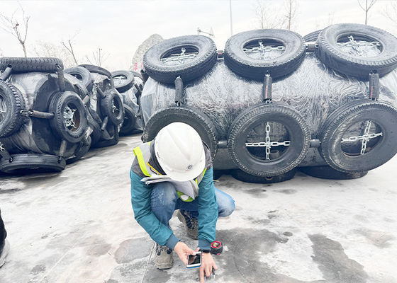 Качество Полиуретановый цилиндрический горяче-погруженный оцинкованный фланцевый плавучий пенообразный фендер завод