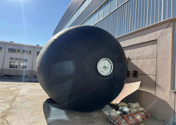 Качество Резиновый пневматический морской фендер Черно-серый цилиндровой защитой для ситуаций с давлением завод