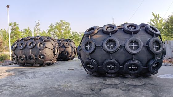 Качество Противокоррозионный и абразионный SS резиновый морской фендер завод