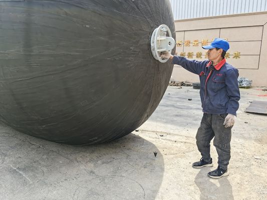 Качество ISO17357-2014 Морской фендер Йокогама Тип пневматический резиновый фендер завод