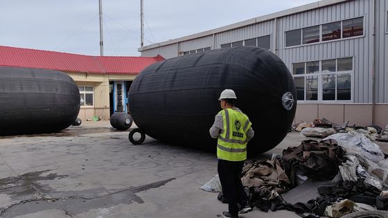 Качество ISO 17357-2014 Морская пневматическая резиновая крышка прочная защитная завод