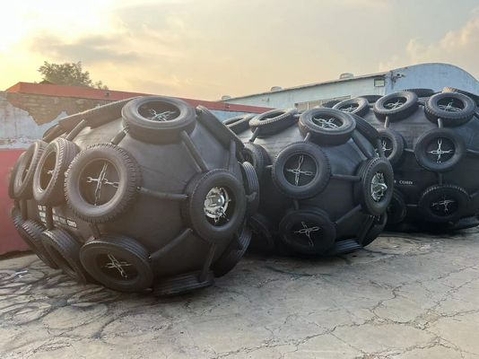 Качество Хорошее качество STS 50Kpa черный пневматический резиновый фендер Йокогама тип фендер завод