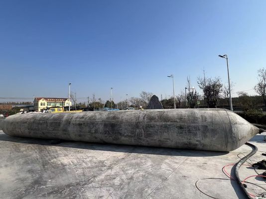 Качество Черные тяжелые надувные морские подушки безопасности с диапазоном давления 0,2 - 0,4 МПа завод