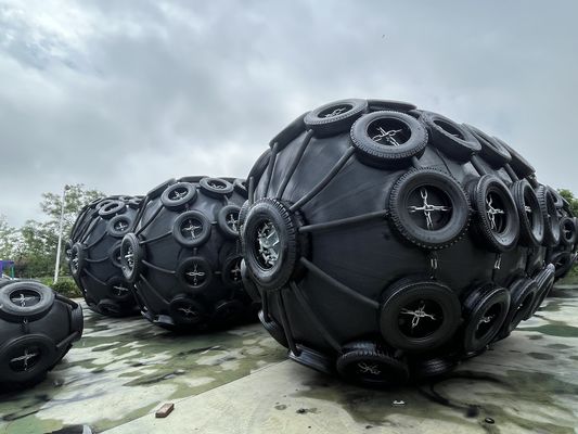 Качество Продолжительность жизни от 8 до 15 лет Йокогама Фендер Морской Фендер Продукты с цепной сеткой шины, предлагающие превосходную абсорбцию ударов завод