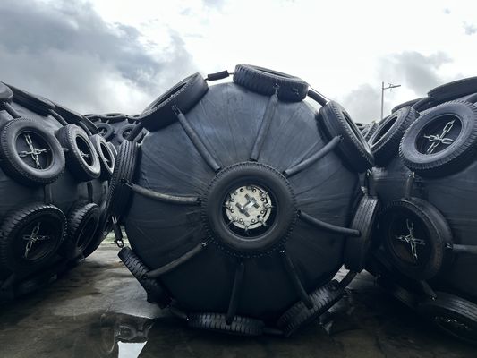 Качество Продолжительность жизни от 8 до 15 лет Йокогама Фендер Морской Фендер Продукты с цепной сеткой шины, предлагающие превосходную абсорбцию ударов завод