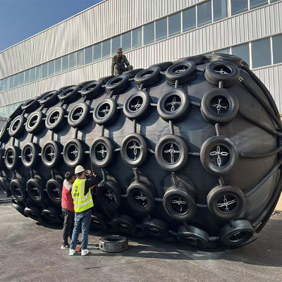 Качество ISO 17357 Certified Natural Rubber Pneumatic Fender with 50Kpa Working Pressure for Marine Safety фабрика