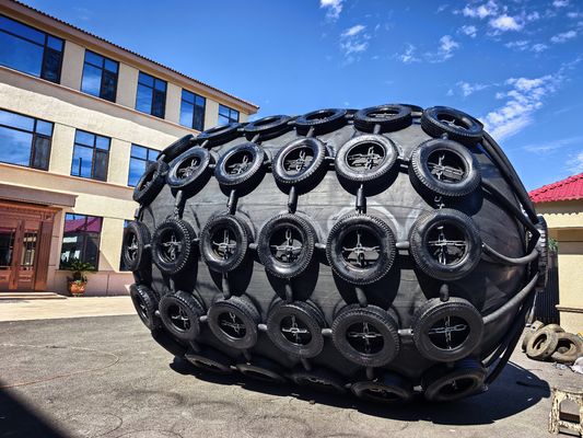 Качество ISO17357 Сертифицированный пневматический резиновый фендер с настраиваемыми размерами 0,3-4,8M и 50kpa & 80kpa опциями давления завод