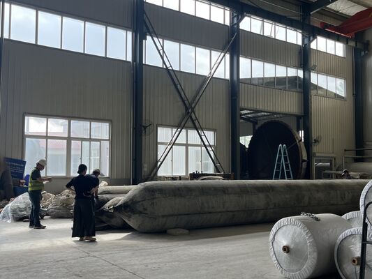 Качество Marine Rubber Airbag with Stainless Steel Mounting Hardware for Corrosion Free Installation and 0.8-3 M Diameter фабрика