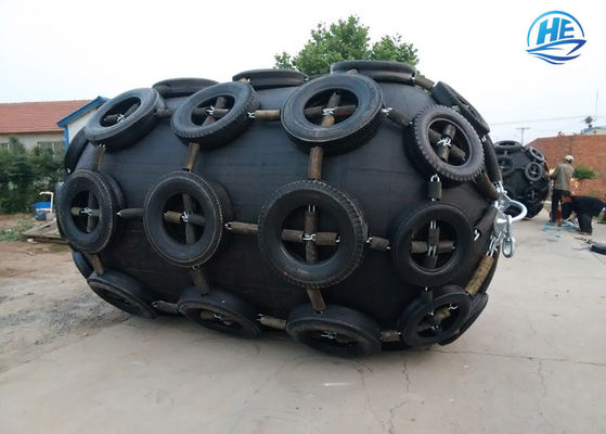 Качество ISO 17357 Compliant High Elasticity Natural Rubber Pneumatic Rubber Fender for Port Anti-Collision Use фабрика
