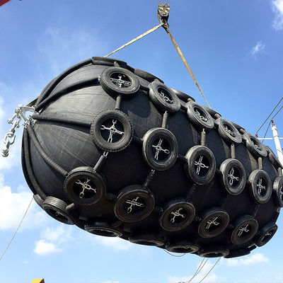Качество ISO 17357 Compliant High Elasticity Natural Rubber Pneumatic Rubber Fender for Port Anti-Collision Use фабрика