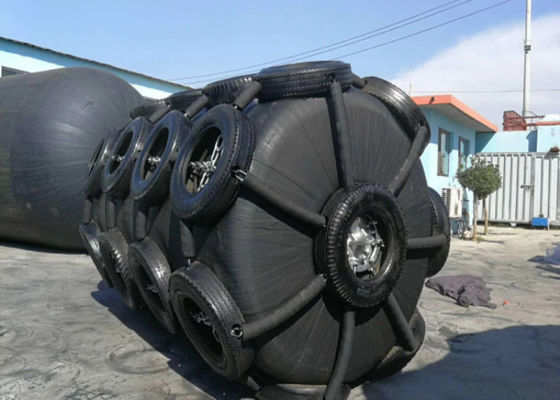 Качество Custom Manufacturing ISO 17357 Standard Foam Filled Fender with 0.5 M~4.8 M Diameter for Marine Applications завод