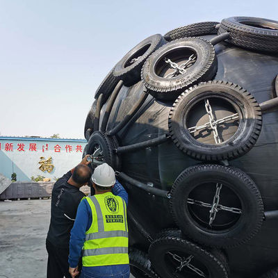 Качество Customized Pneumatic Rubber Fender with ISO17357 Standard and 50kpa & 80kpa Pressure for Marine Applications завод