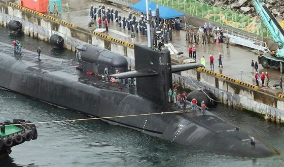 Качество ТипⅥ гидро пневматический тип автошина цепи обвайзера военных кораблей обвайзера пневматическая резиновая завод