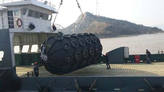 Качество Резиновая циновка с обвайзера шлюпки веревочки обвайзерами чистого пневматического пневматическими резиновыми завод