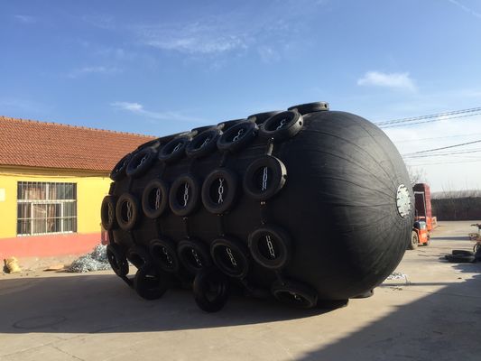 Качество Отличные судовые кранцы с амортизационной способностью, давлением надува 50 кПа и производительностью завод