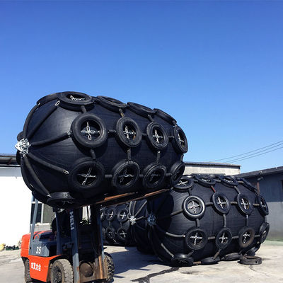 Качество Обвайзер ISO17357 50KPA/80KPA пневматический морской резиновый прочный в пользе завод